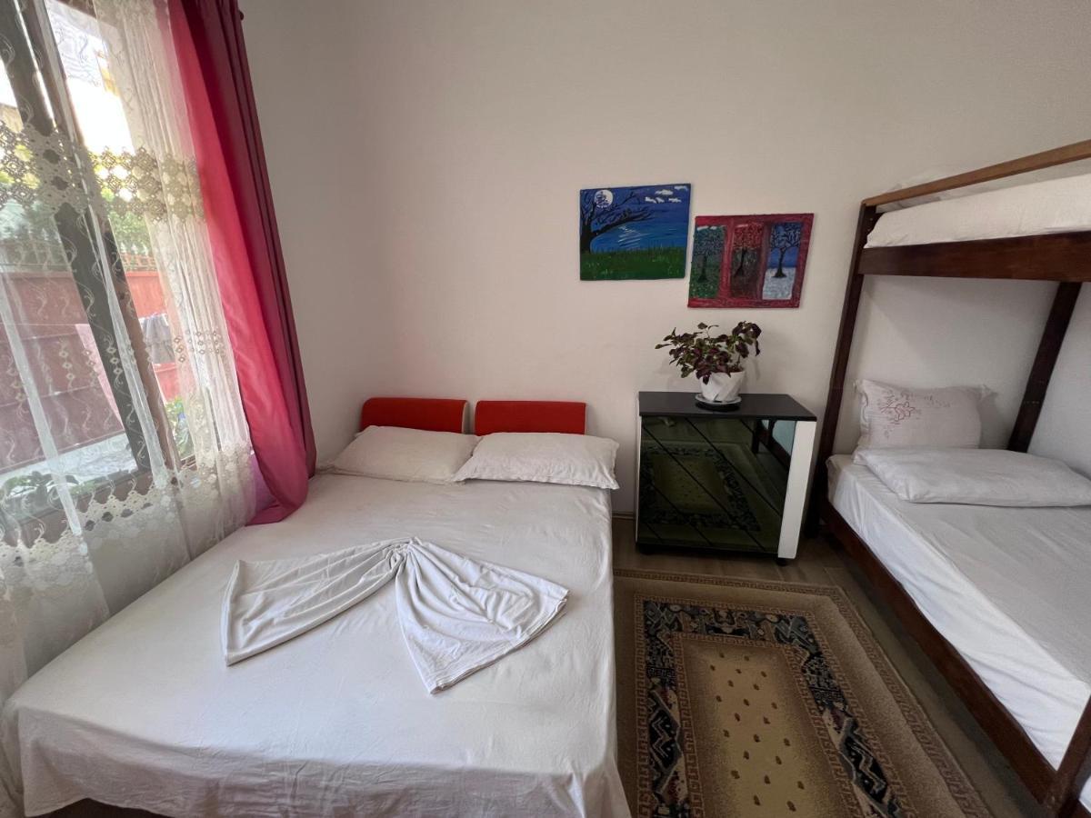 David Guesthouse Shkodër Extérieur photo