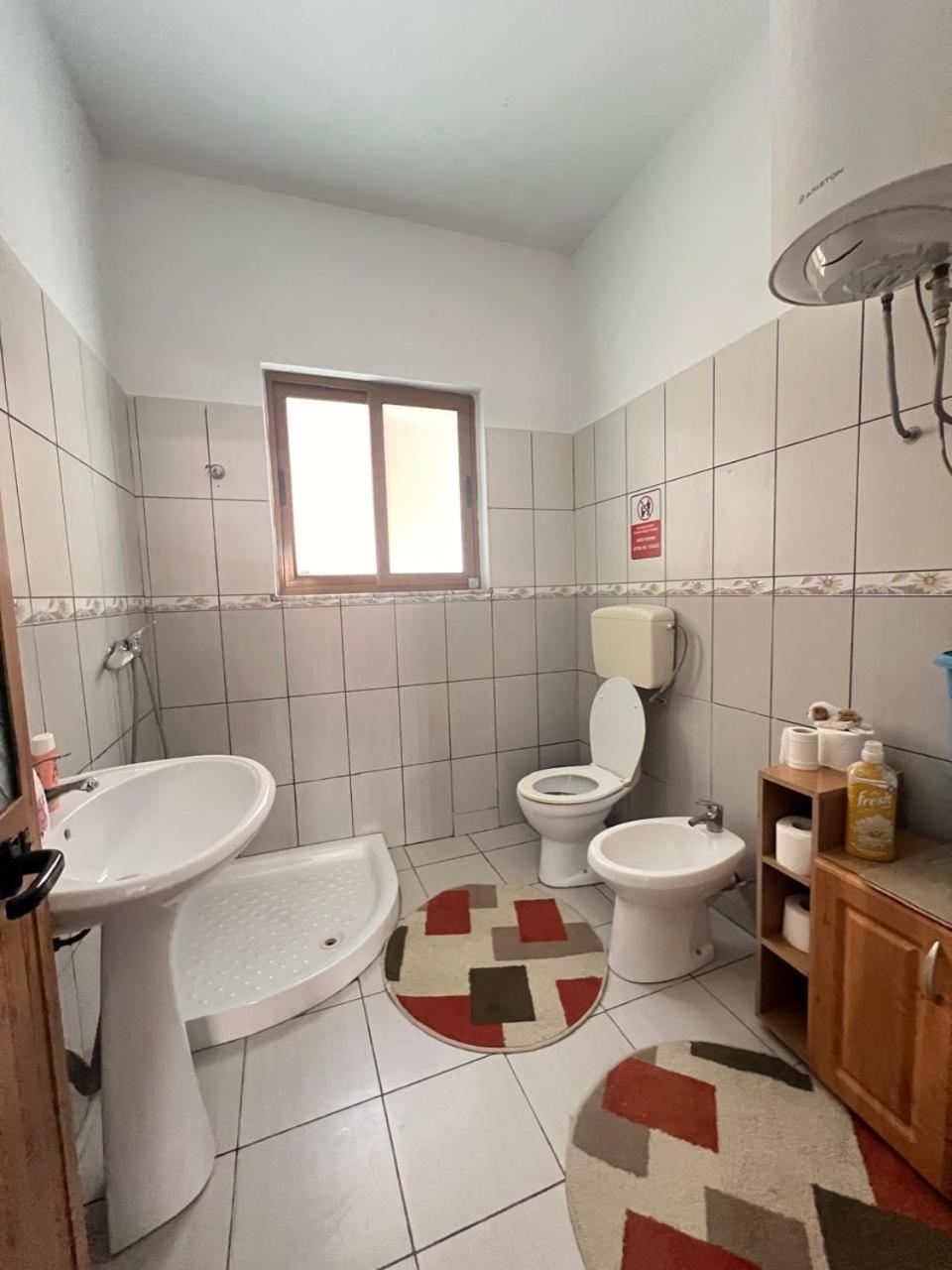 David Guesthouse Shkodër Extérieur photo